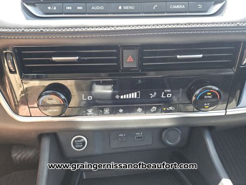 Used 2021 Nissan Rogue SV FWD image 10