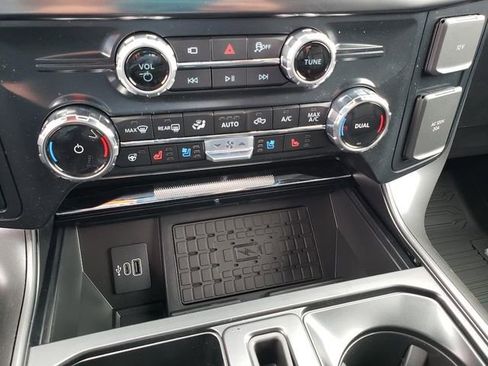 New 2025 Ford F150 Lariat w/ Equipment Group 501A Mid image 23