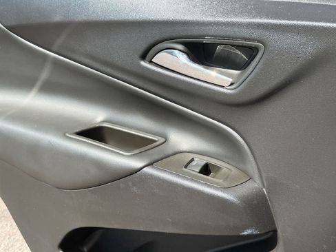 Used 2023 Chevrolet Equinox LT FWD image 10