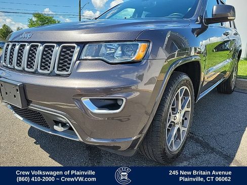 Used 2018 Jeep Grand Cherokee Limited AWD/4WD image 28