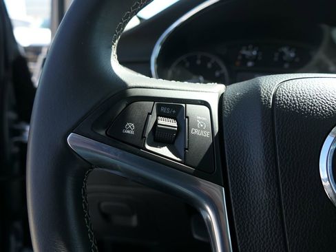 Used 2022 Buick Encore Preferred w/ Safety Package FWD image 16