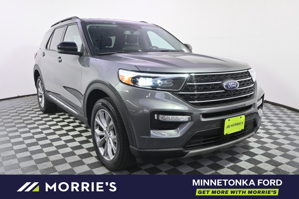 Used 2024 Ford Explorer XLT w/ Equipment Group 202A AWD/4WD image 9