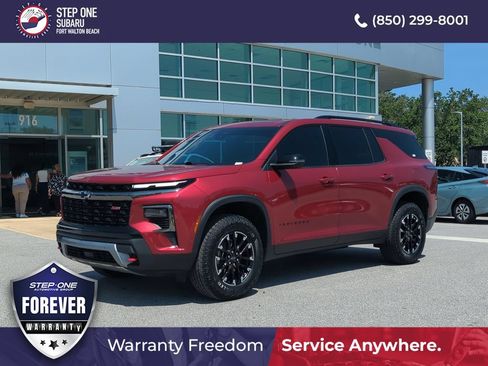 Used 2024 Chevrolet Traverse Z71 w/ Enhanced Driving Package AWD/4WD image 1