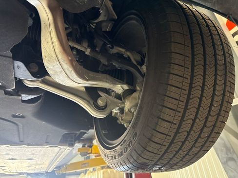 Used 2024 Dodge Charger R/T w/ Plus Group image 37