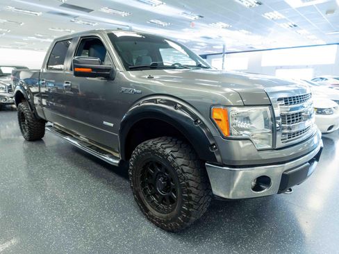 Used 2014 Ford F150 XLT w/ Equipment Group 302A Luxury AWD/4WD image 4