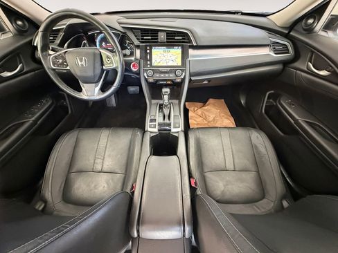 Used 2018 Honda Civic Touring image 12