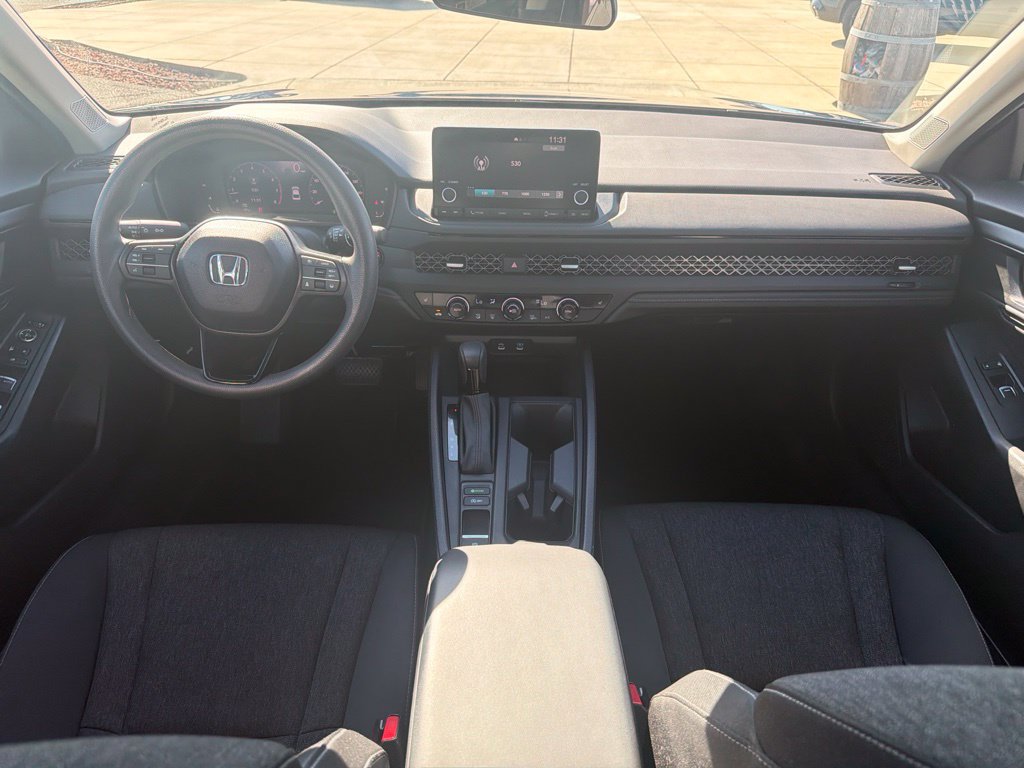 Used 2025 Honda Accord SE image 15