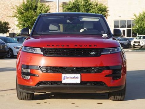 Used 2023 Land Rover Range Rover Sport SE AWD/4WD image 2