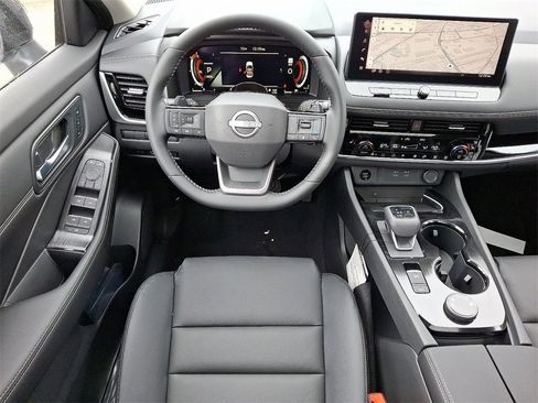 New 2025 Nissan Rogue SL w/ Tech Package image 25