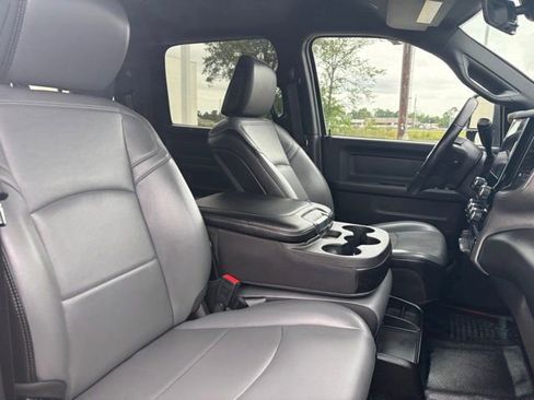 Used 2025 RAM 2500 Tradesman w/ Chrome Appearance Group image 16