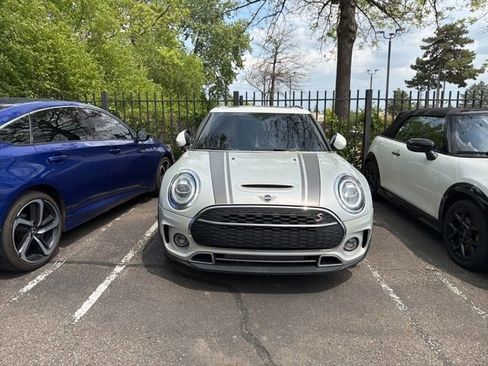 Used 2020 MINI Cooper Clubman S w/ Premium Package AWD/4WD image 2