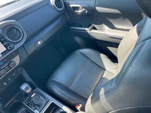 Used 2023 Toyota Tacoma TRD Off-Road w/ Technology Package image 10