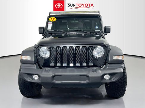 Used 2018 Jeep Wrangler Sport image 10