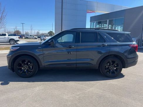 Used 2024 Ford Explorer ST-Line w/ Class IV Trailer Tow Package image 8