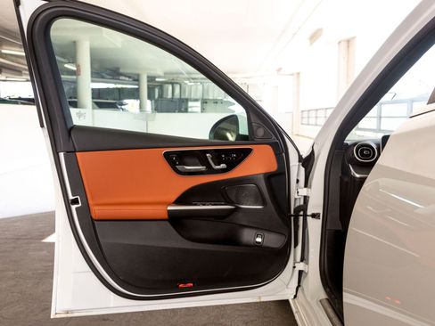 New 2025 Mercedes-Benz C 300 Sedan image 15