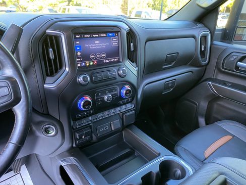 Used 2022 GMC Sierra 2500 AT4 w/ Gooseneck/5TH Wheel Package image 25