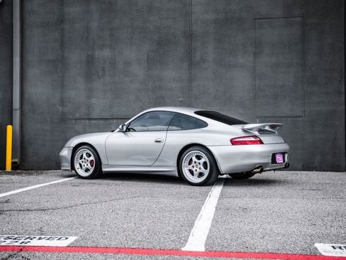 Used 2001 Porsche 911 Carrera RWD image 42