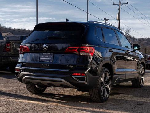 Used 2023 Volkswagen Taos SEL image 4
