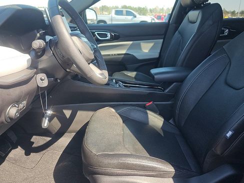 Used 2025 Jeep Compass Limited w/ Elite Group image 7