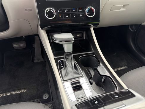 Used 2023 Hyundai Tucson SEL FWD image 15