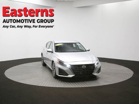 Used 2023 Nissan Altima 2.5 SV image 49