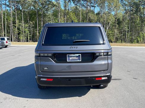 New 2026 Jeep Grand Wagoneer Limited AWD/4WD image 6