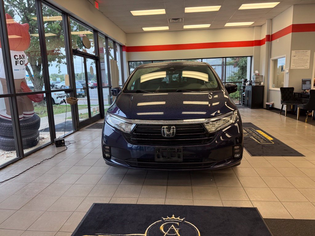 Used 2022 Honda Odyssey EX image 2