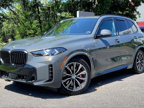Used 2026 BMW X5 xDrive50e w/ M Sport Package AWD/4WD image 1