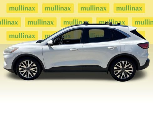 Used 2020 Ford Escape Titanium FWD image 12