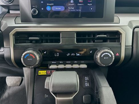 Used 2025 Toyota Tacoma SR5 image 15