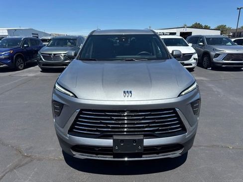 Used 2025 Buick Enclave Preferred FWD image 10