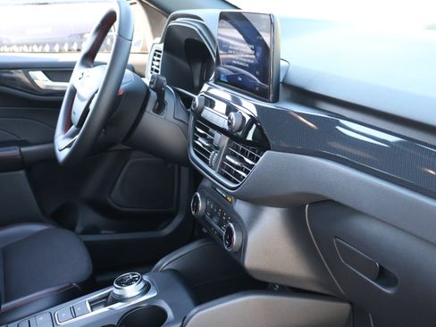Used 2025 Ford Escape ST-Line AWD/4WD image 10