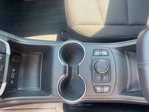 Used 2024 GMC Terrain SLE w/ Driver Convenience Package AWD/4WD image 38