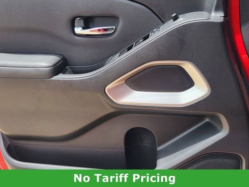 Used 2022 Nissan Frontier SV w/ Technology Package RWD image 23