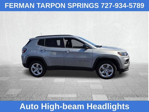 Used 2024 Jeep Compass Latitude AWD/4WD image 10