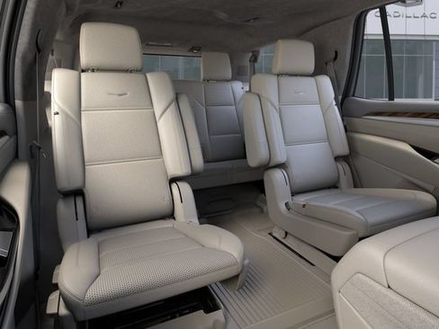 New 2026 Cadillac Escalade Platinum Luxury AWD/4WD image 17