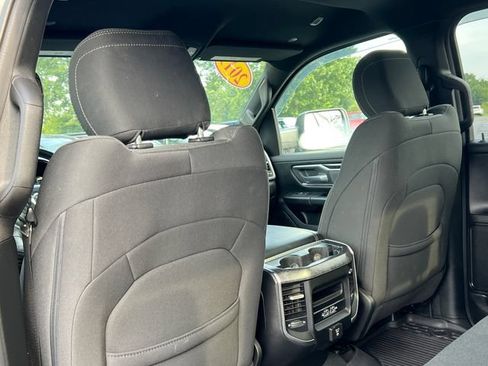 Used 2019 RAM 1500 Big Horn AWD/4WD image 36