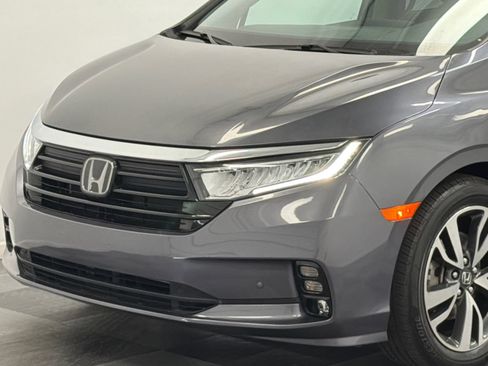 Used 2023 Honda Odyssey Touring image 2