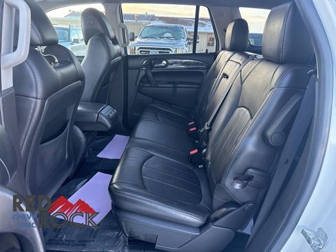 Used 2014 Buick Enclave Leather image 11