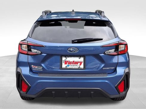 Used 2025 Subaru Crosstrek 2.5i Premium AWD/4WD image 5