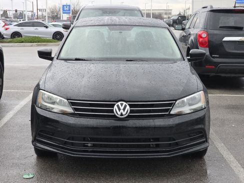 Used 2015 Volkswagen Jetta S image 3