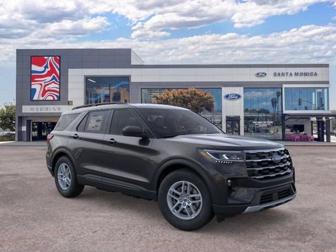 New 2026 Ford Explorer Active w/ Active Comfort Package RWD image 7