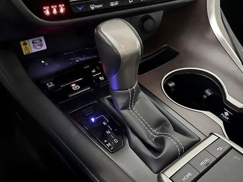 Used 2022 Lexus RX 350 350 w/ Premium Package image 16