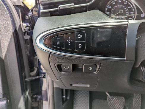 Used 2023 Genesis GV70 2.5T AWD/4WD image 14