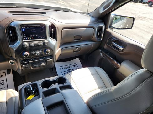 Used 2019 Chevrolet Silverado 1500 LT w/ All-Star Edition AWD/4WD image 17