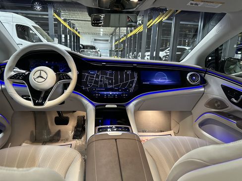 Certified 2024 Mercedes-Benz EQS 450+ 4MATIC Sedan image 24