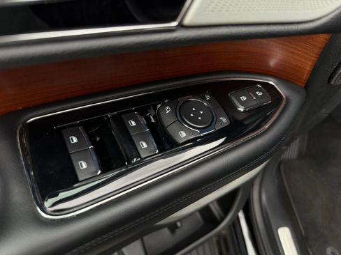 Used 2018 Lincoln Navigator L Reserve image 41