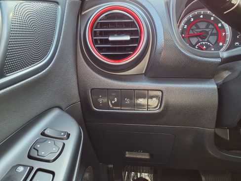 Used 2019 Hyundai Kona Ultimate image 18