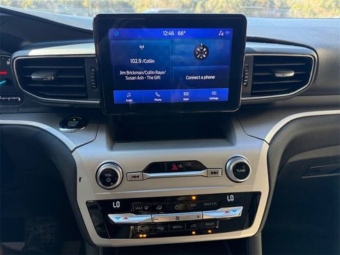 Used 2020 Ford Explorer XLT w/ Equipment Group 202A image 22