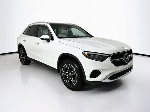 Certified 2026 Mercedes-Benz GLC 300 4MATIC image 1